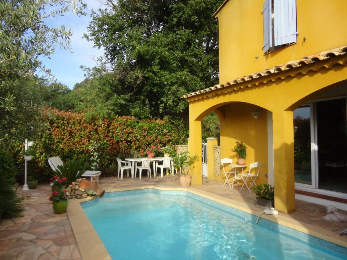 Deux Chambres Chez L'Habitant Dans Villa De Charme Avec Piscine Et Proche Mer Кюерс Екстериор снимка